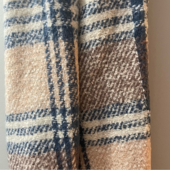 Free People Homecoming Plaid Blanket Scarf NWOT - Picture 7 of 10